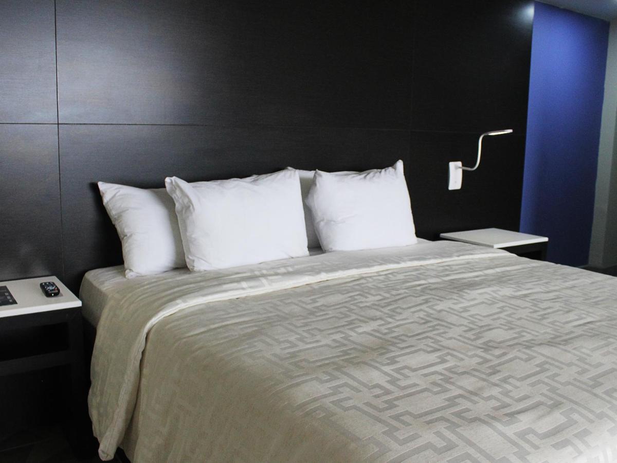 Hotel Corona Plaza Rosarito Extérieur photo