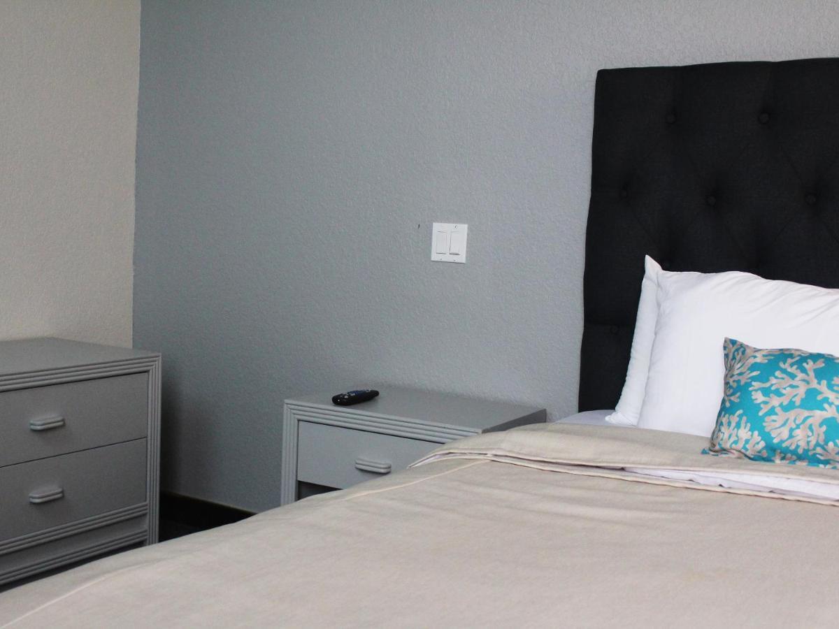Hotel Corona Plaza Rosarito Extérieur photo