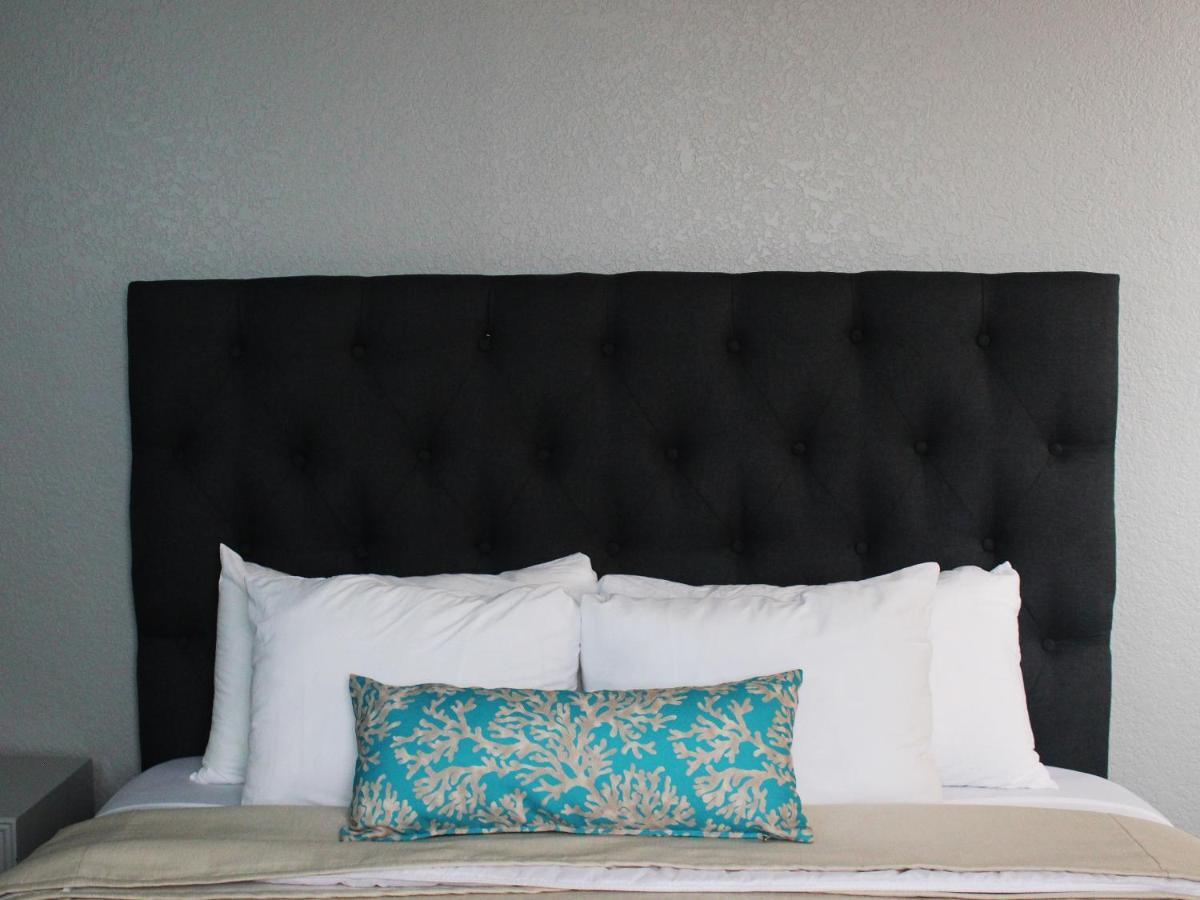 Hotel Corona Plaza Rosarito Extérieur photo